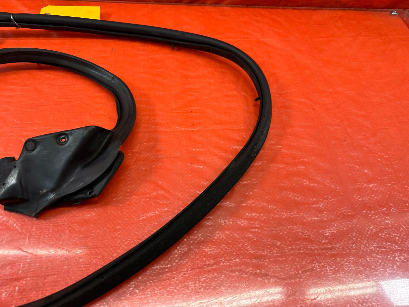 94 01 ACURA INTEGRA SEDAN DRIVER LEFT REAR WEATHER STRIP TRIM SEAL OEM #2295