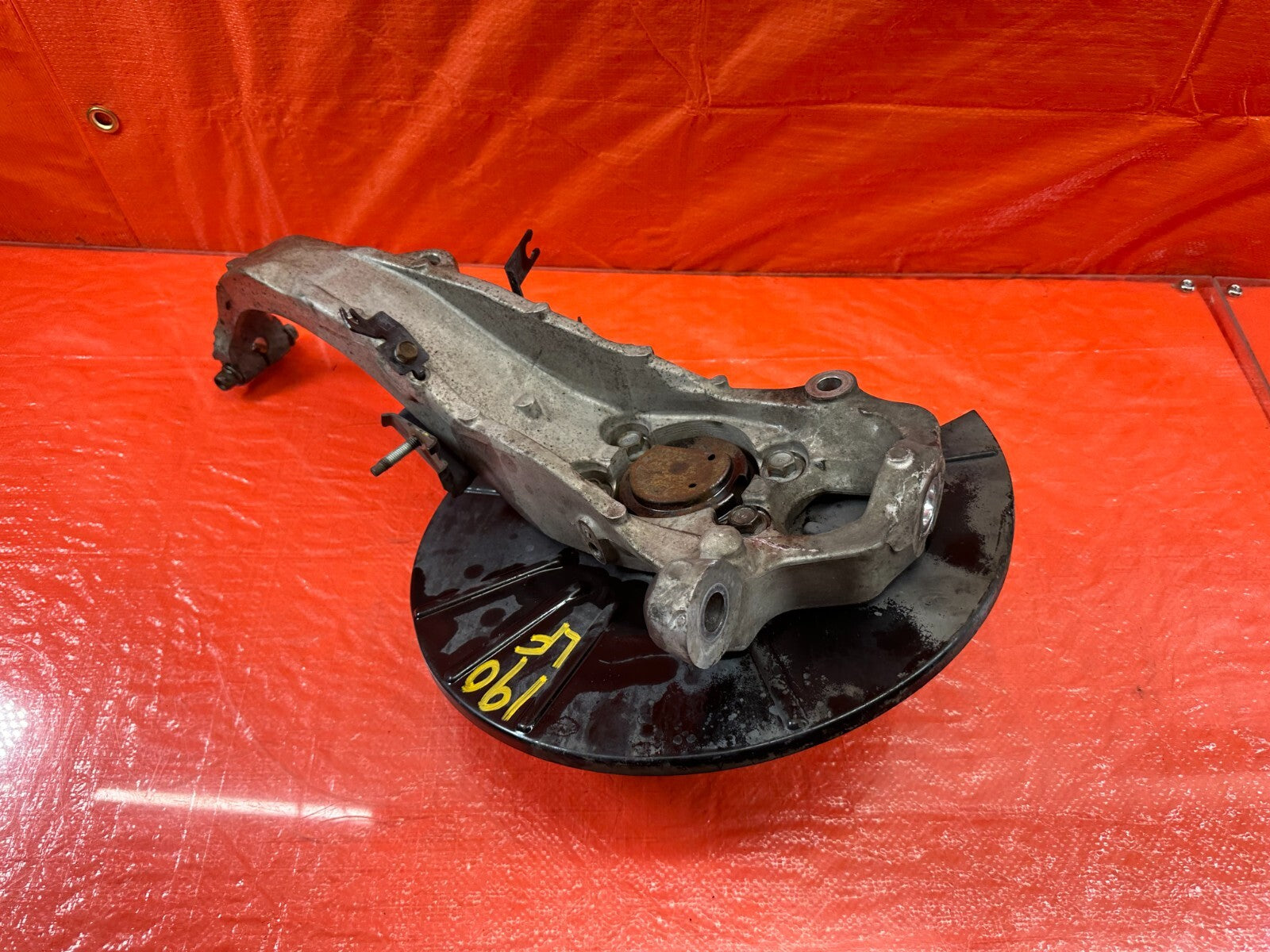 08 12 INFINITI G37 SPORT   DRIVER LEFT FRONT SPINDLE KNUCKLE HUB   OEM #1908