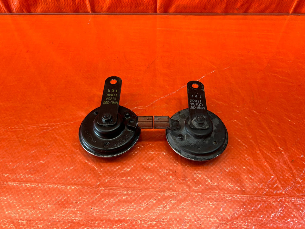02 04 ACURA RSX   HORN COMBO SET   HORNS HIGH AND LOW   02 04 MODEL   OEM #1498