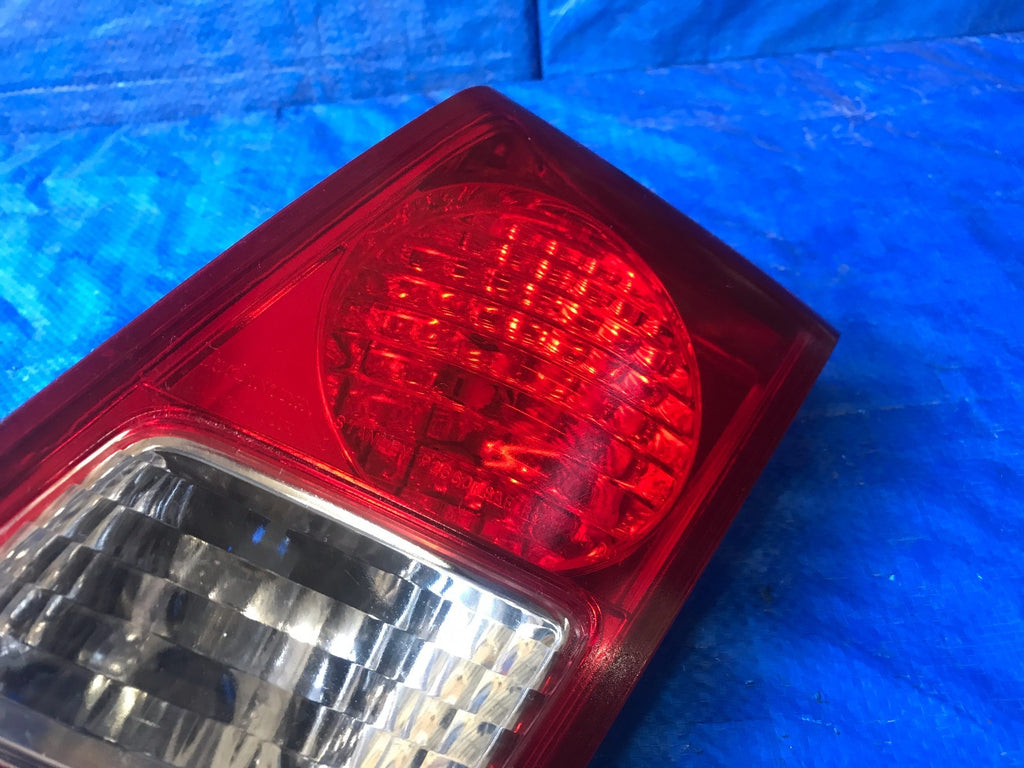 OEM 2004 2005 04 05 HONDA CIVIC SEDAN PASSENGER RIGHT TAIL LIGHT2