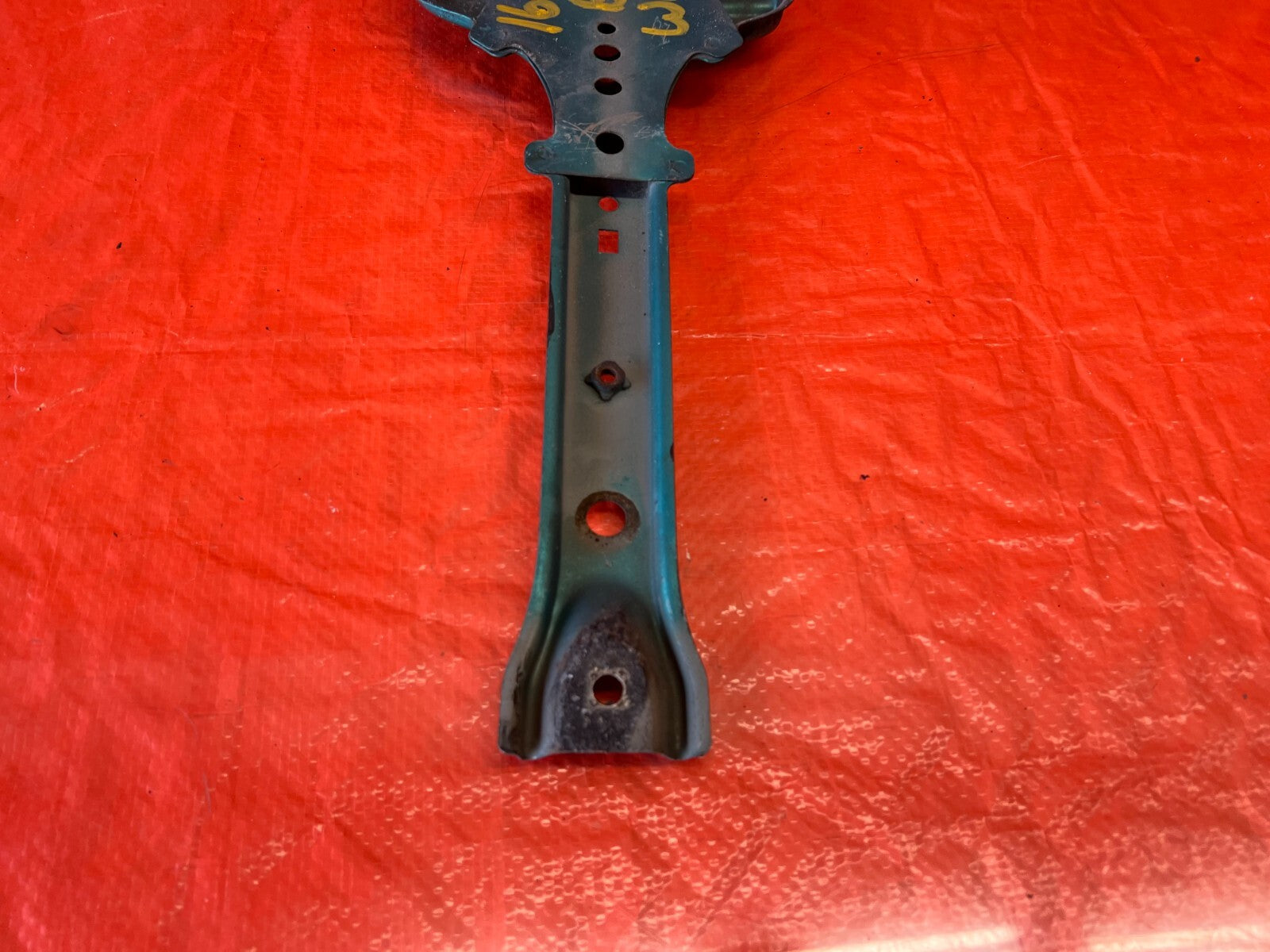 90 93 ACURA INTEGRA   UPPER RADIATOR SUPPORT BEAM BAR T / Y BRACKET   OEM #1608