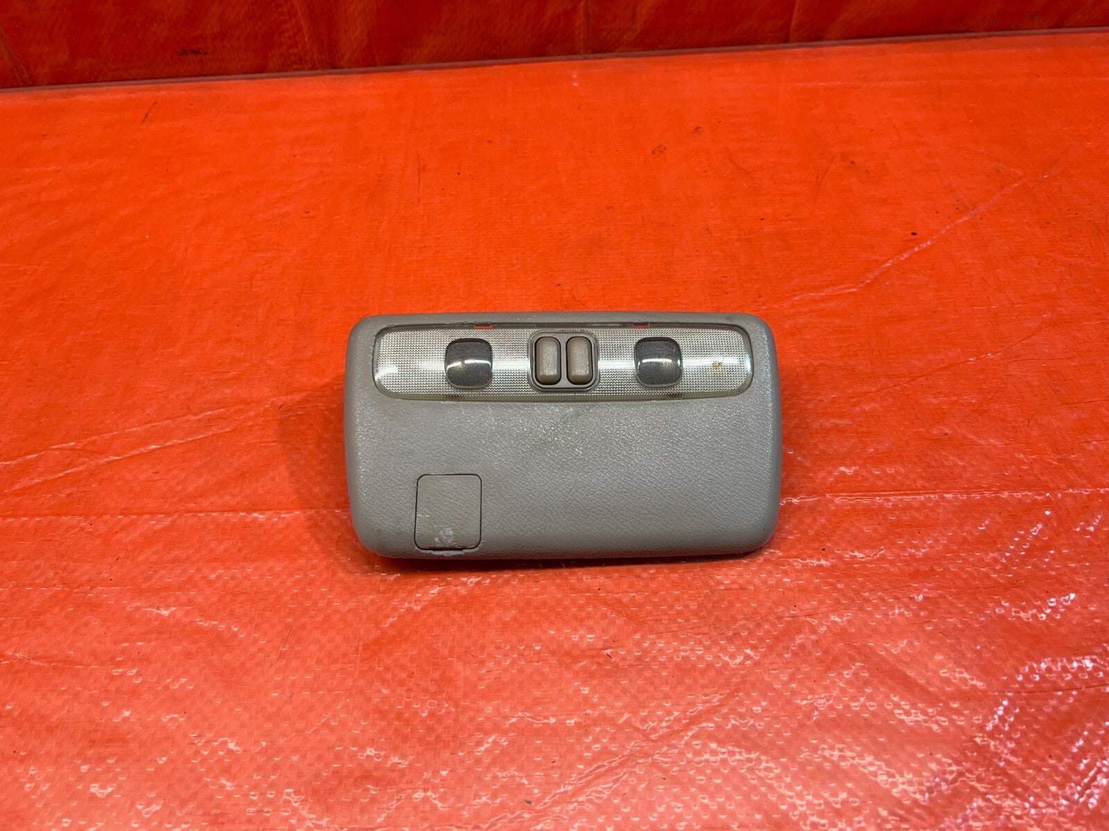 94 01 INTEGRA SEDAN   FRONT   DOME MAP READING LIGHT LAMP   GRAY   OEM #1590