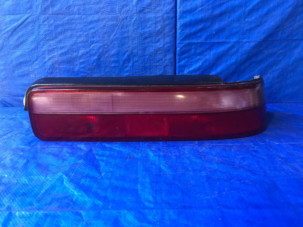 OEM 1990 1991 90 91 ACURA INTERA HATCHBACK PASSENGER RIGHT TAIL LIGHT LAMP0