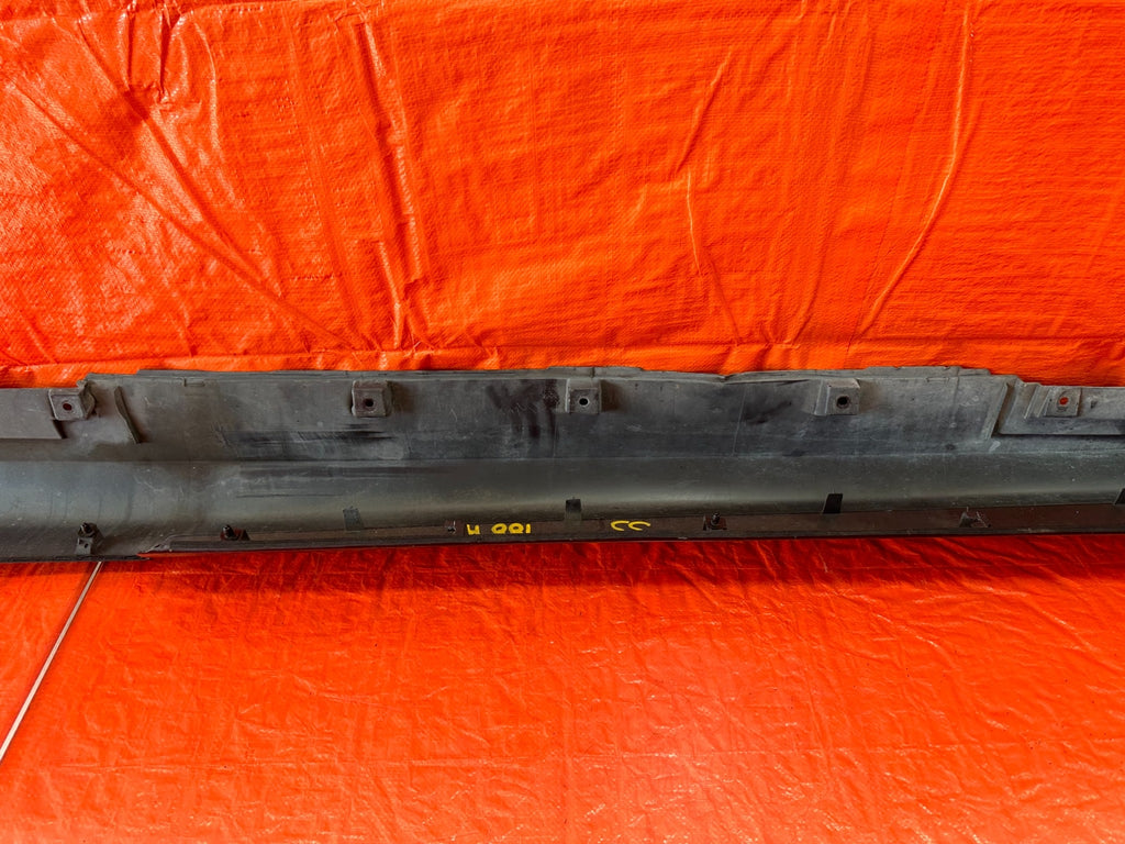 08 15 INFINITI G37 Q60 COUPE   SIDE SKIRT ROCKER MOLDING TRIM RIGHT SIDE OEM 18813