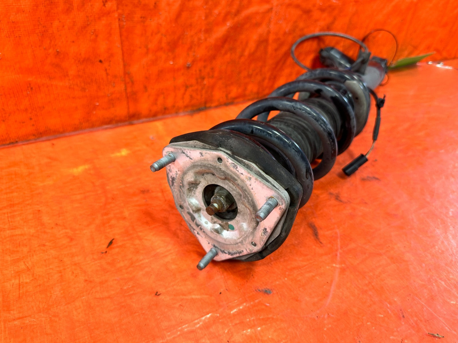16 20 INFINITI Q50   SPORT RED SPORT   RWD   DRIVER LEFT FRONT SHOCK AND SPRING5