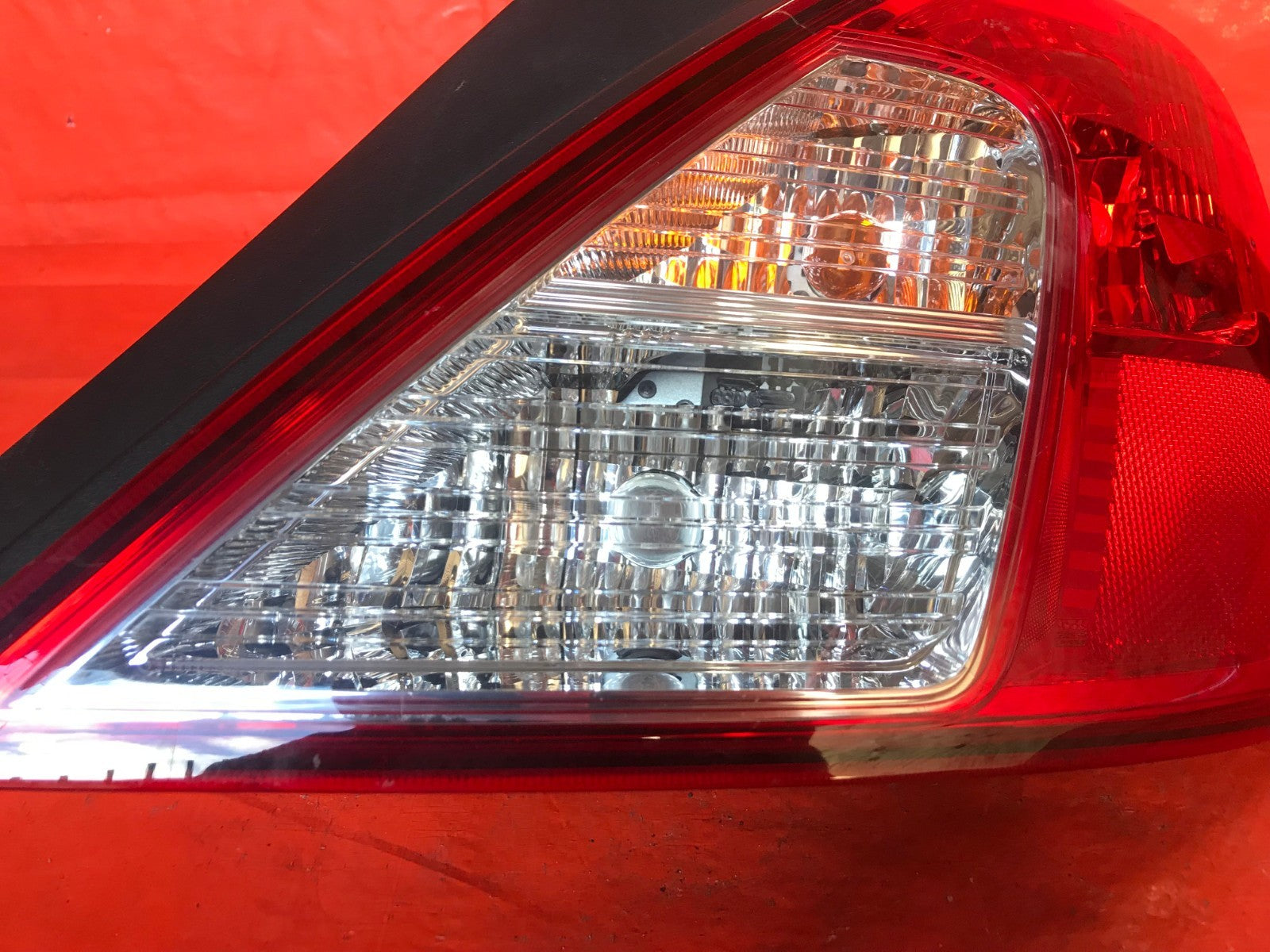 OEM 2015 2016 2017 NISSAN VERSA SEDAN PASSENGER RIGHT TAIL LIGHT LAMP R RH2
