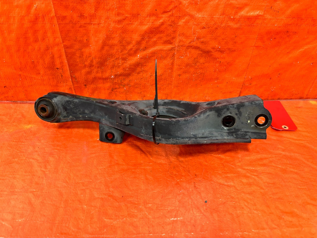 10 16 HYUNDAI GENESIS COUPE 3.8L DRIVER LEFT REAR LOWER CONTROL ARM OEM 3024