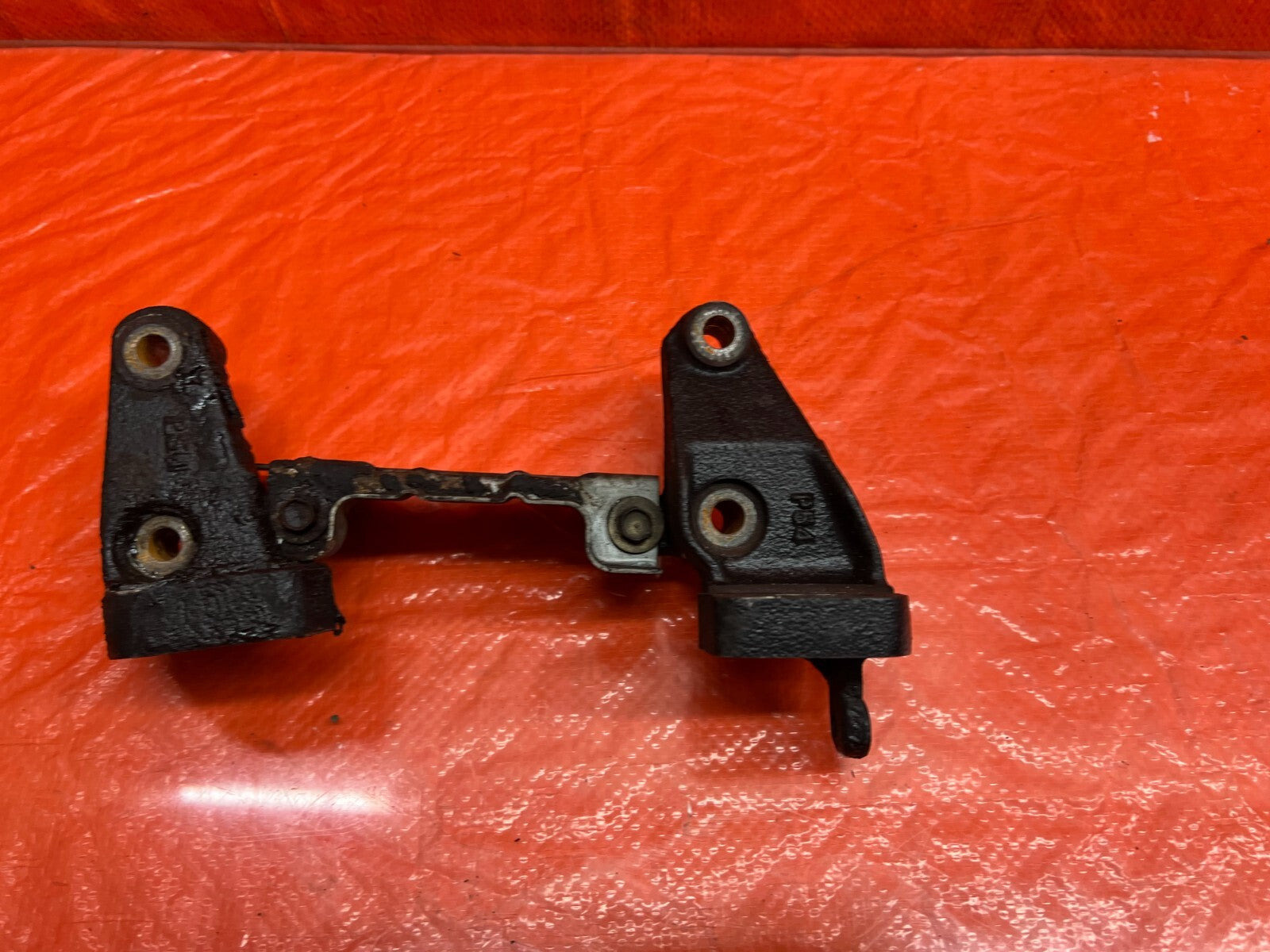 94 01 ACURA INTEGRA LS RS GS NON VTEC   POWER STEERING PUMP BRACKET SET OEM #1614