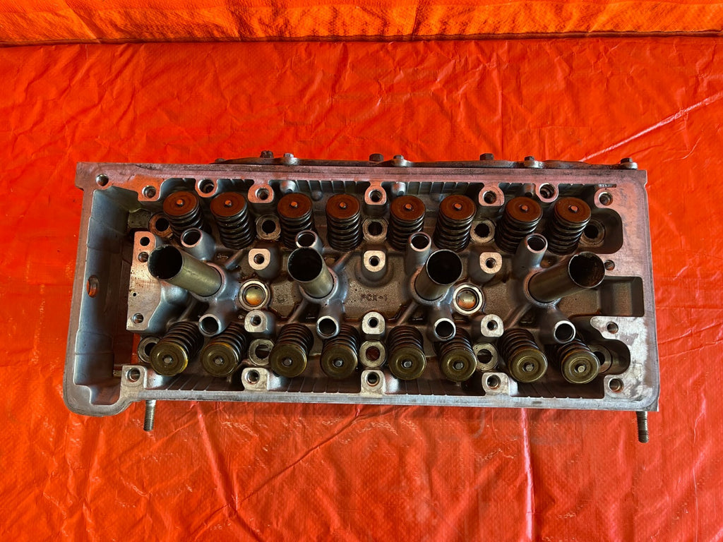 00 05 HONDA S2000 F22C1 F20C1  CYLINDER HEAD    CORE      DAMAGED  OEM5