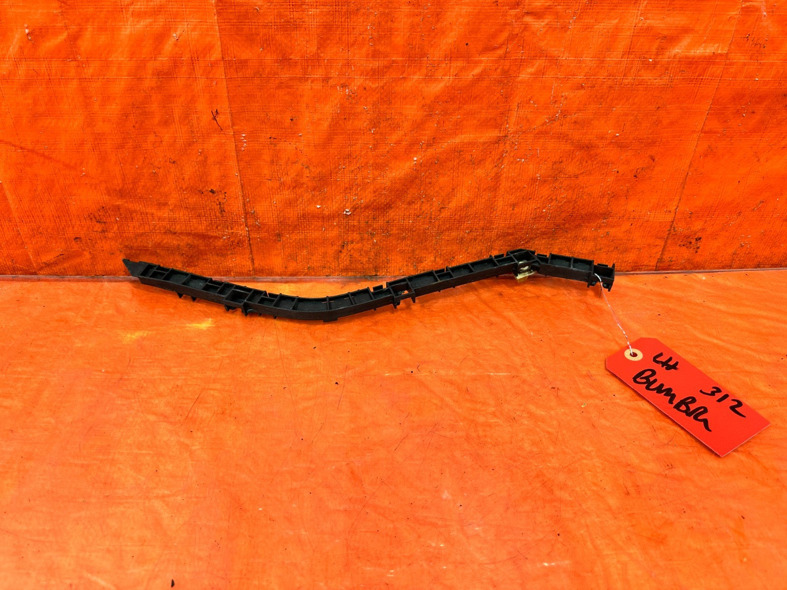 04 08 ACURA TSX   LEFT REAR   BUMPER BRACKET CLIP SPACER RETAINER   OEM #3122