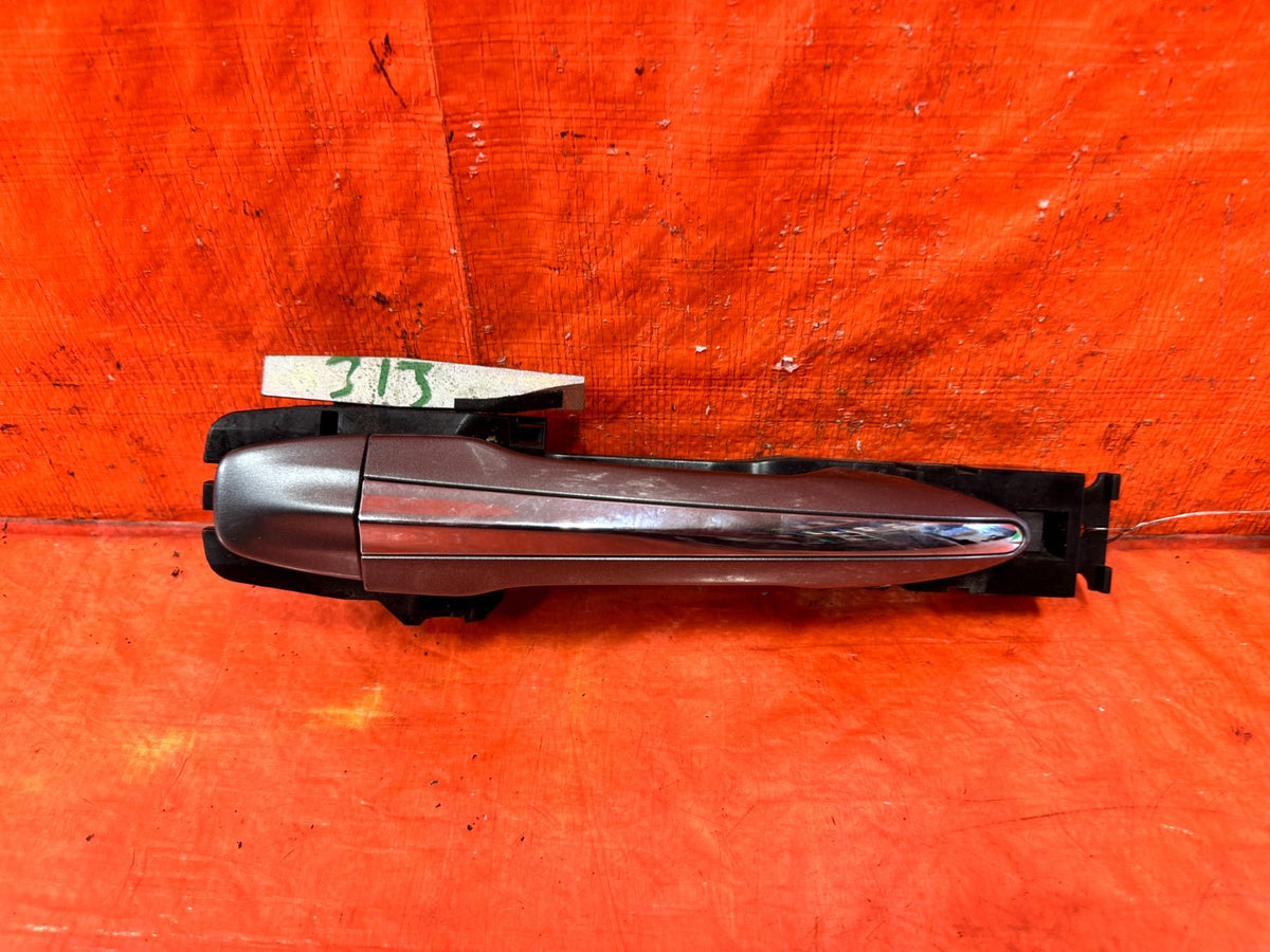 14-16 INFINITI Q50 - PASSENGER RIGHT REAR EXTERIOR DOOR HANDLE - OEM #3132