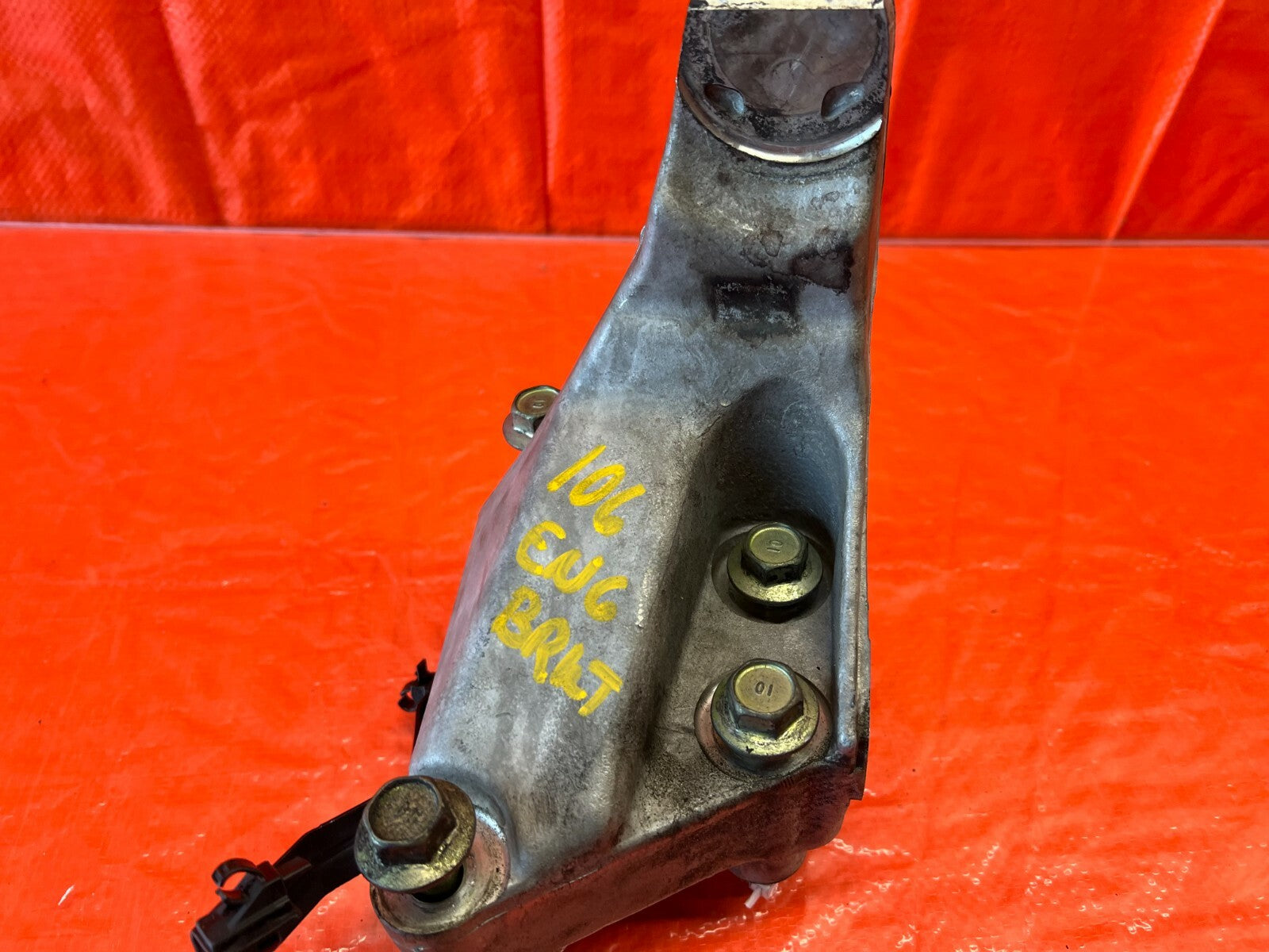 07 08 ACURA TL   ALUMINUM ENGINE MOTOR MOUNT BRACKET   REAR   OEM FACTORY #1064