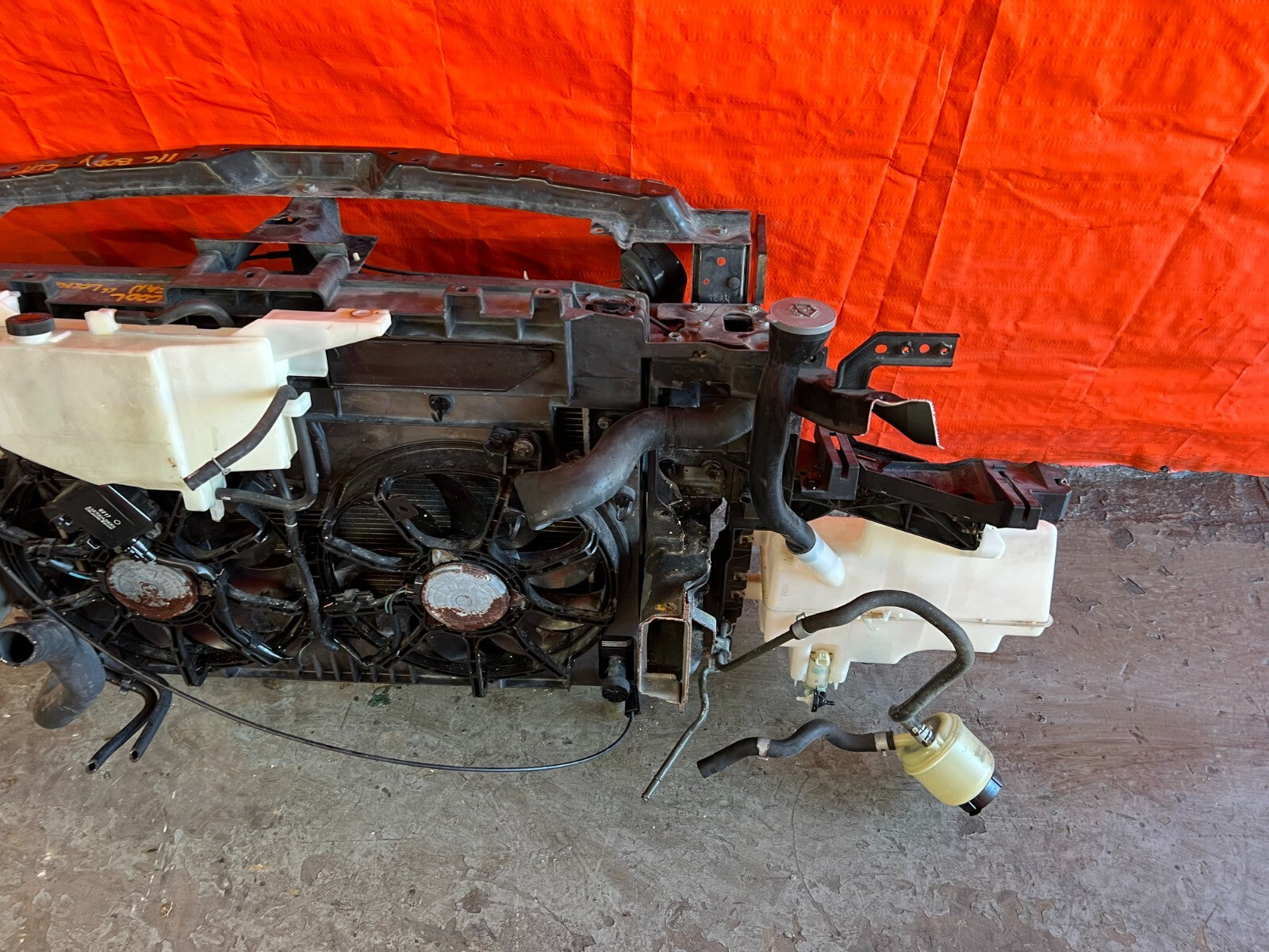 09 12 INFINITI FX50 FX35   RADIATOR SUPPORT W/ RADIATOR CONDENSER + MORE OEM 1168