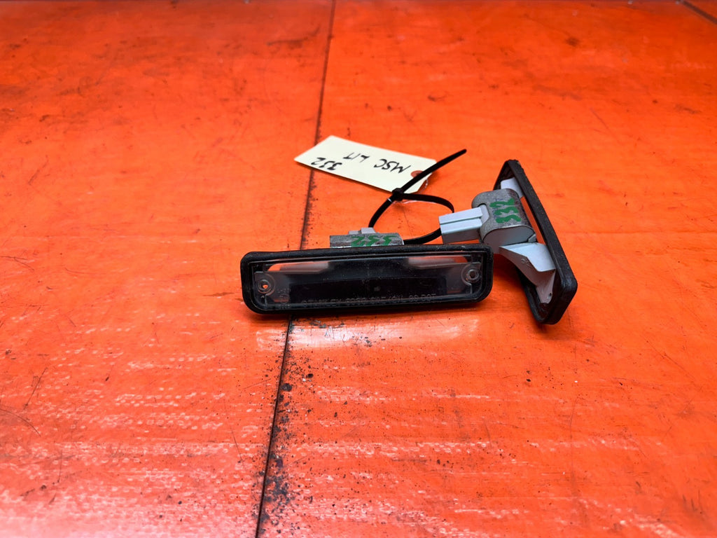 92 96 HONDA PRELUDE REAR LICENSE PLATE LIGHTS PAIR OEM #3325