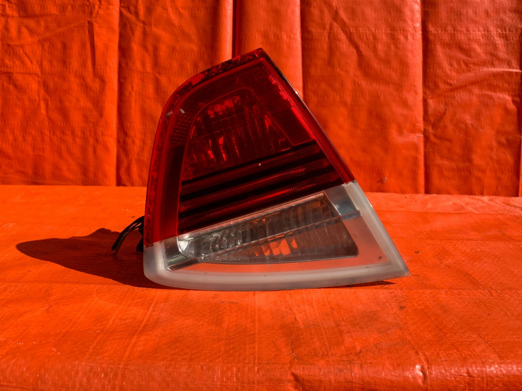 OEM 2007 BMW 335Xi 335i AWD SEDAN DRIVER LEFT INNER TRUNK TAIL LIGHT LAMP 0