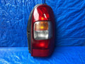 OEM 2000 2001 2002 2003 CHEVROLET SILHOUETTE PASSENGER RIGHT TAIL LIGHT 104066120