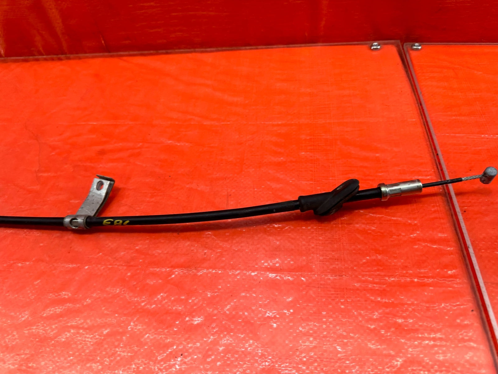 00 09 HONDA S2000   PASSENGER RIGHT EMERGENCY PARKING BRAKE CABLE LINE   OEM 1975
