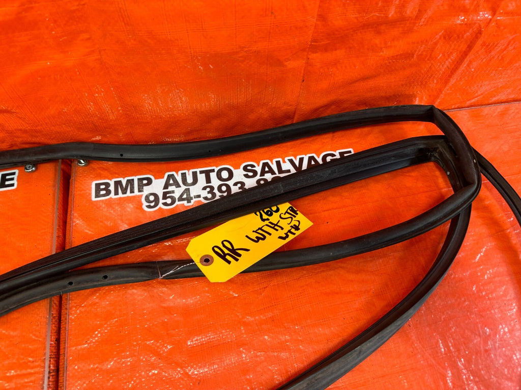 06 11 CIVIC 4D SEDAN   PASSENGER RIGHT REAR WEATHER STRIP SEAL GASKET OEM #2609