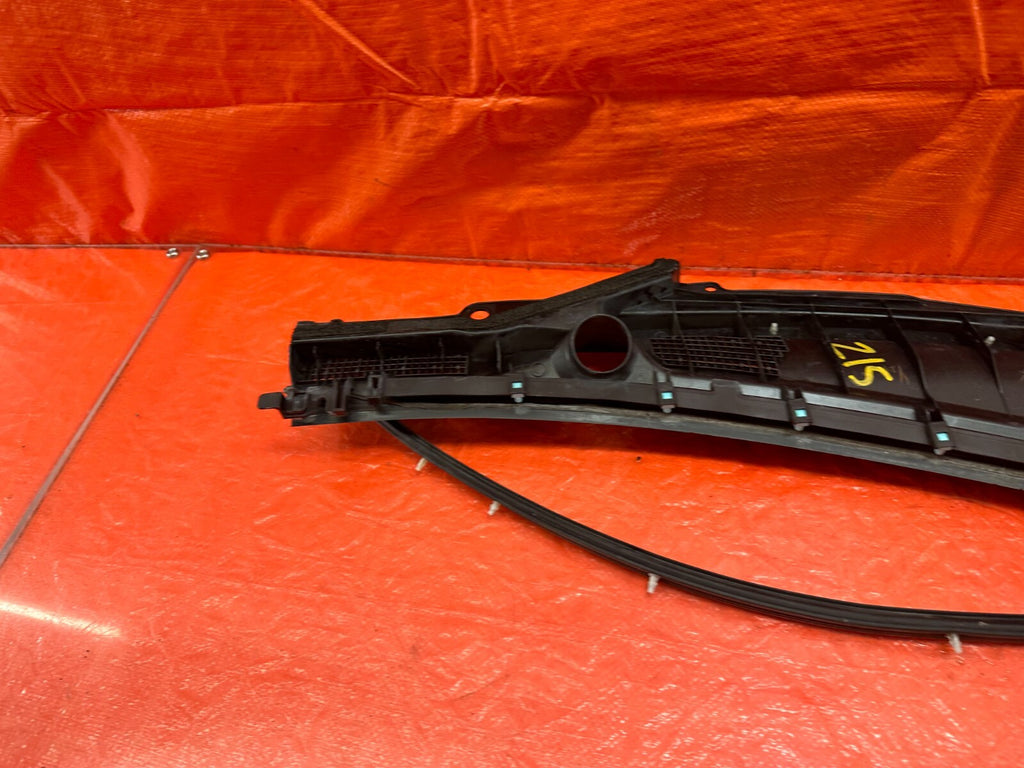 14 20 INFINITI Q50 Q60   WINDSHIELD WIPER COWL TRIM PLASTIC   OEM LEFT SIDE #21510