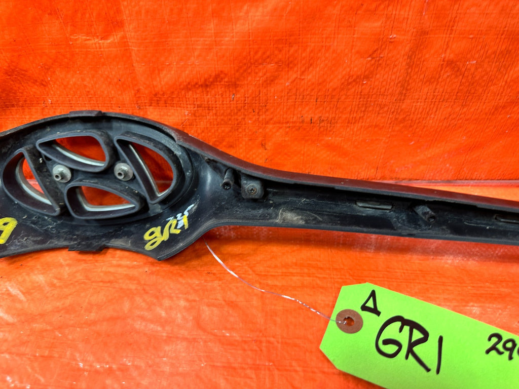 13 16 HYUNDAI GENESIS COUPE   FRONT GRILLE W/ TRIM   OEM #2997