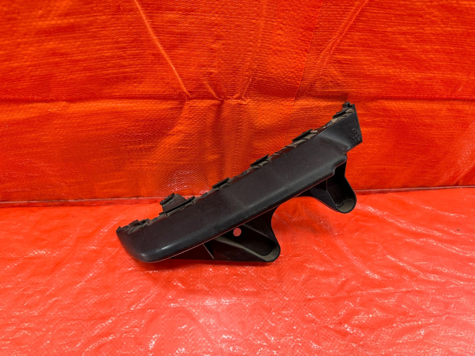 15 21 SUBARU WRX & STI   BUMPER BRACKET REAR LEFT CENTER BRACKET   OEM #1828