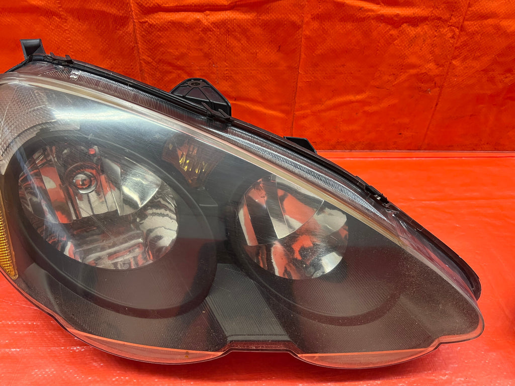 02 04 ACURA RSX   AFTERMARKET BRAND BLACK HOUSING HEADLIGHTS   LEFT & RIGHT #17111