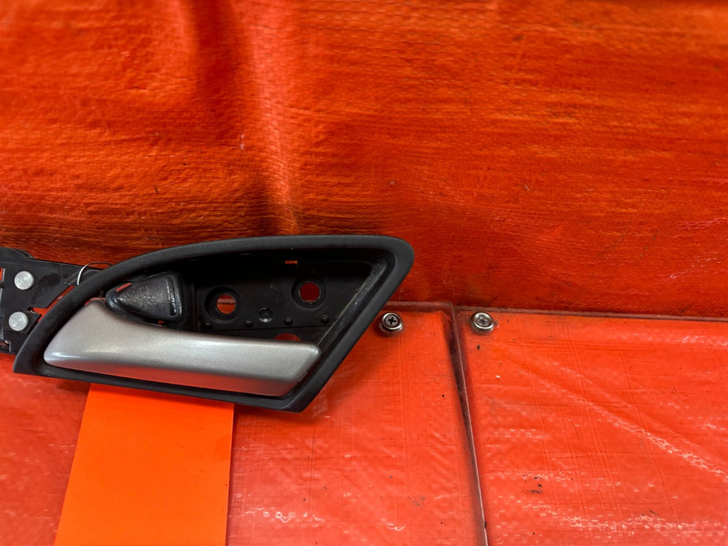 08 12 HONDA ACCORD SEDAN   DRIVER LEFT FRONT INTERIOR DOOR HANDLE   OEM 2391