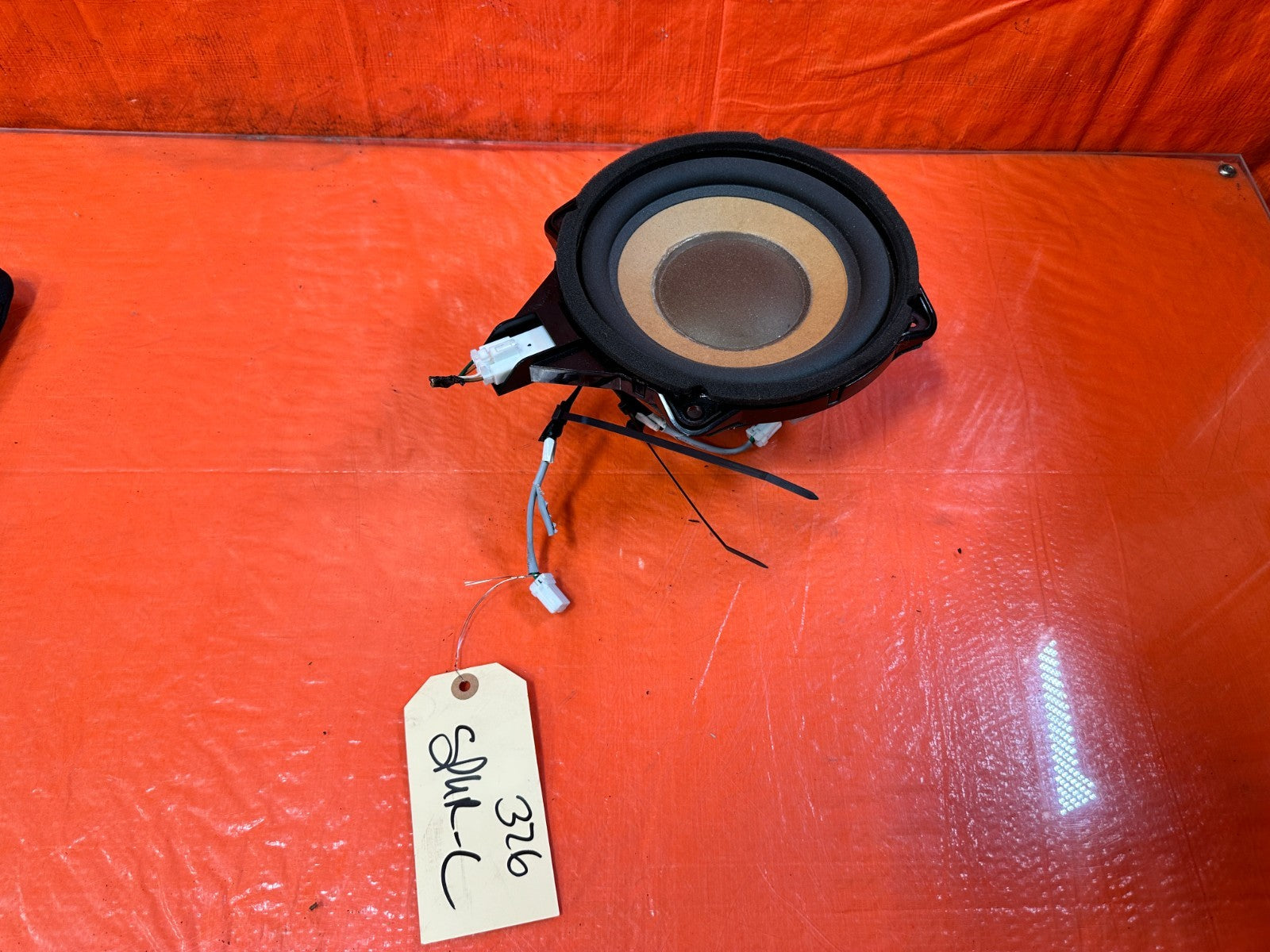13 16 HYUNDAI GENESIS COUPE   REAR   CENTER SPEAKER SUB WOOFER   OEM #3260