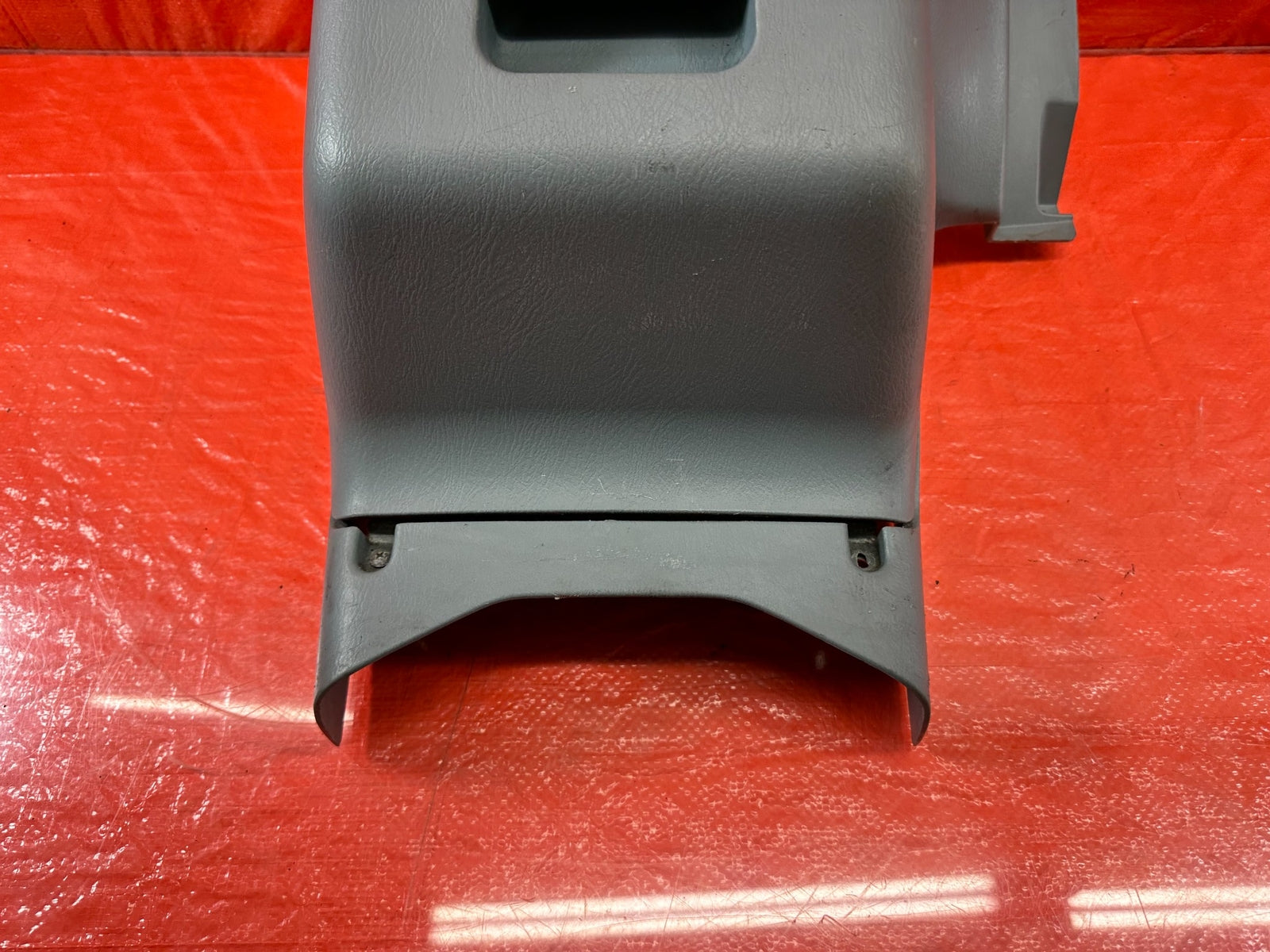 96 97 HONDA ODYSSEY   LOWER CENTER CONSOLE STORAGE COMPARTMENT    OEM #1934