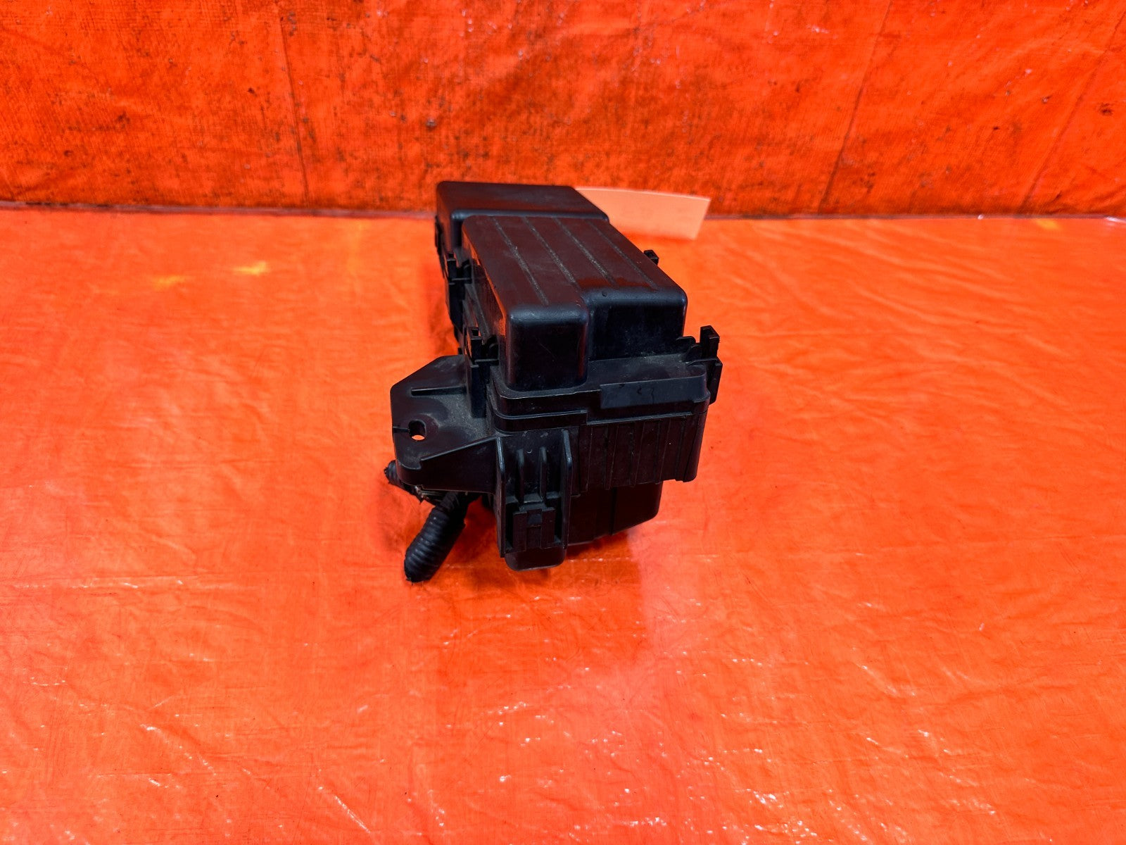 2005 05 ACURA TSX   EXTERIOR / ENGINE BAY   FUSE BOX PANEL   OEM FACTORY #3221