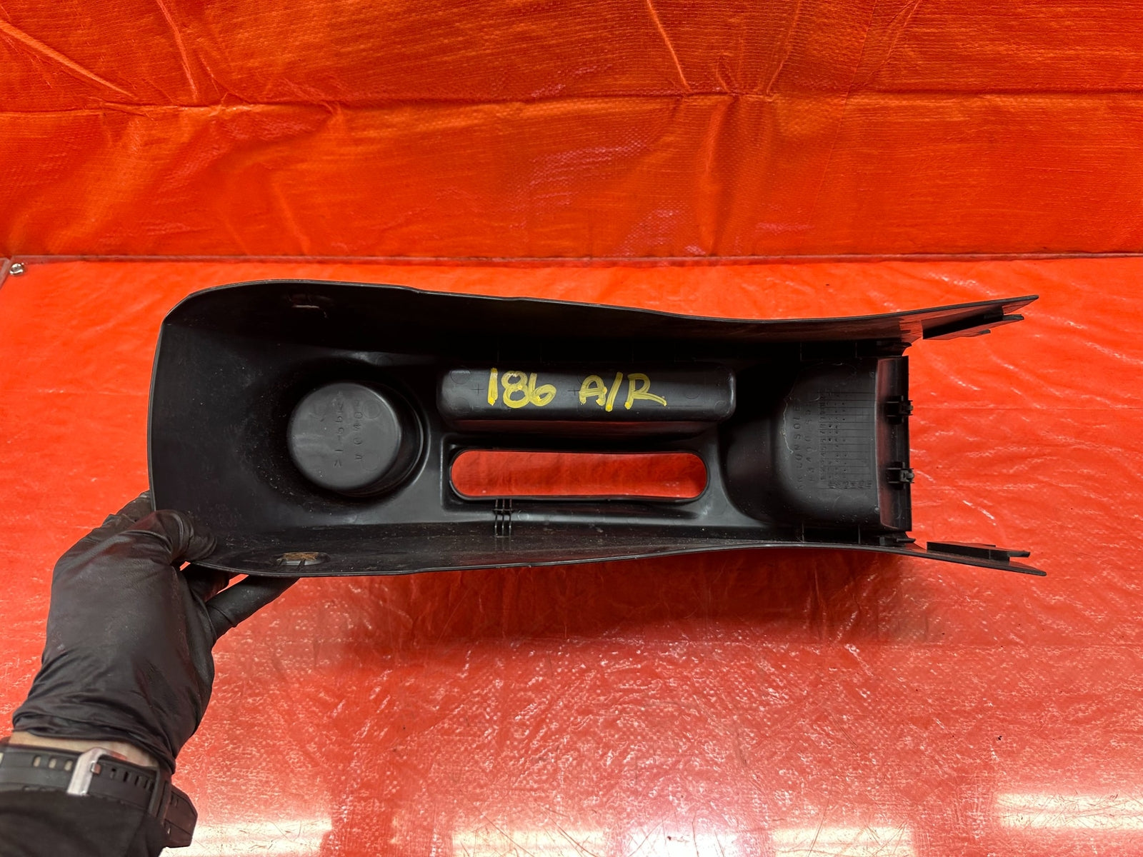 02 05 HONDA CIVIC SI EP3   ARM REST CENTER CONSOLE   REAR PORTION   OEM #18615