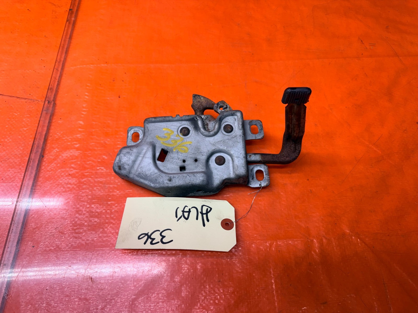97 01 HONDA PRELUDE 2.2L FRONT HOOD LOCK LATCH CATCH ACTUATOR ASSEMBLY OEM #3360
