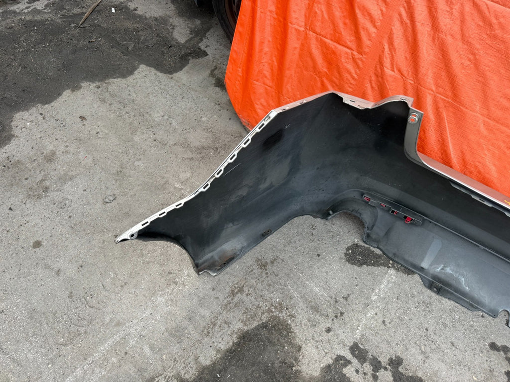 09 14 ACURA TSX   REAR BUMPER COVER WITH REFLECTORS   OEM FACTORY OE 32114