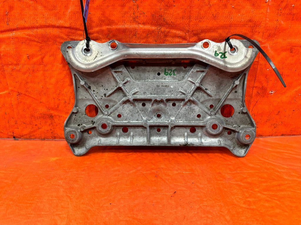 08 15 INFINITI G37 COUPE & CONVERTIBLE RWD   FRONT SUB FRAME BRACE   OEM #3294