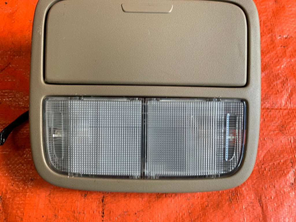 OEM 2006 06 HONDA ACCORD LX SEDAN   FRONT DOME MAP READING LIGHT LAMP TAN COLOR2