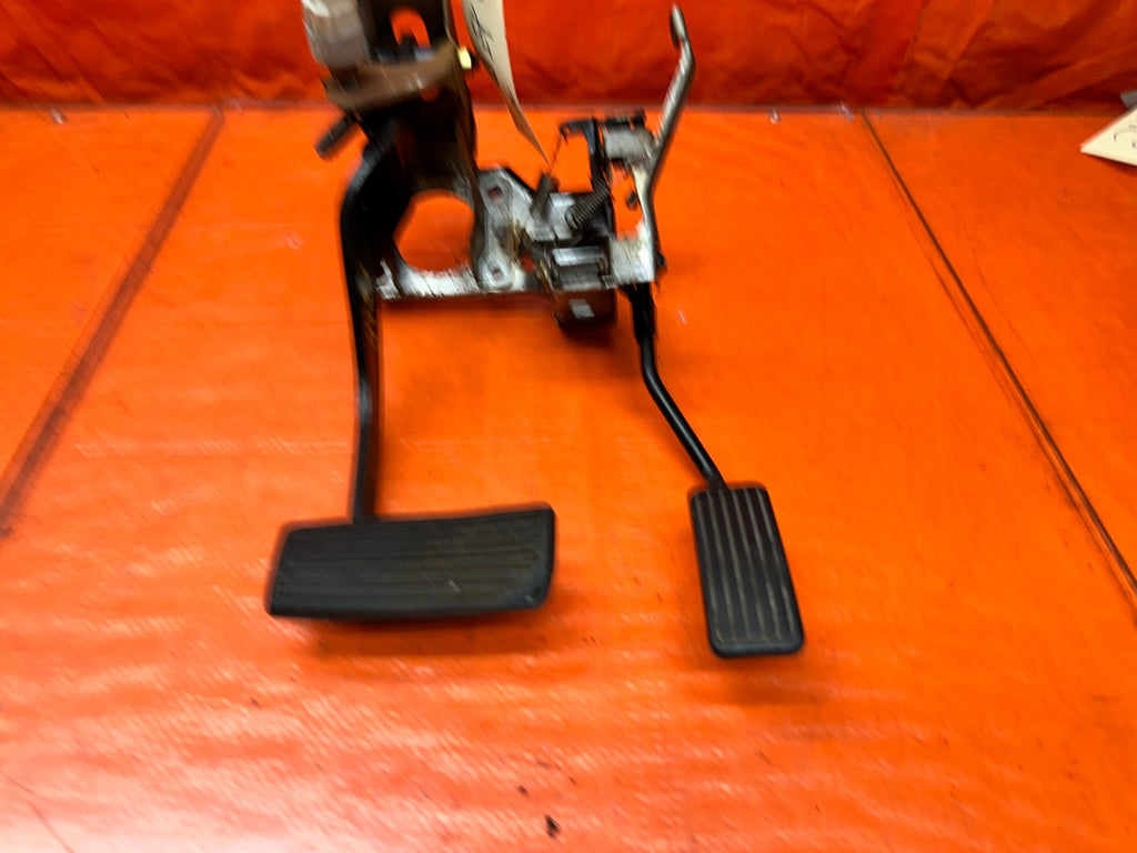 94-01 ACURA INTEGRA AUTOMATIC TRANSMISSION GAS BRAKE PEDALS ASSEMBLY OEM #3404