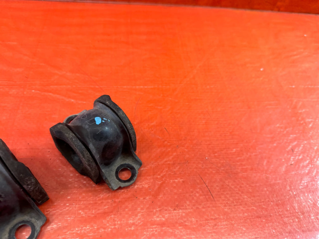 09 14 ACURA TSX   FRONT SWAY BAR MOUNTING BRACKET & BUSHING SET   OEM #2336