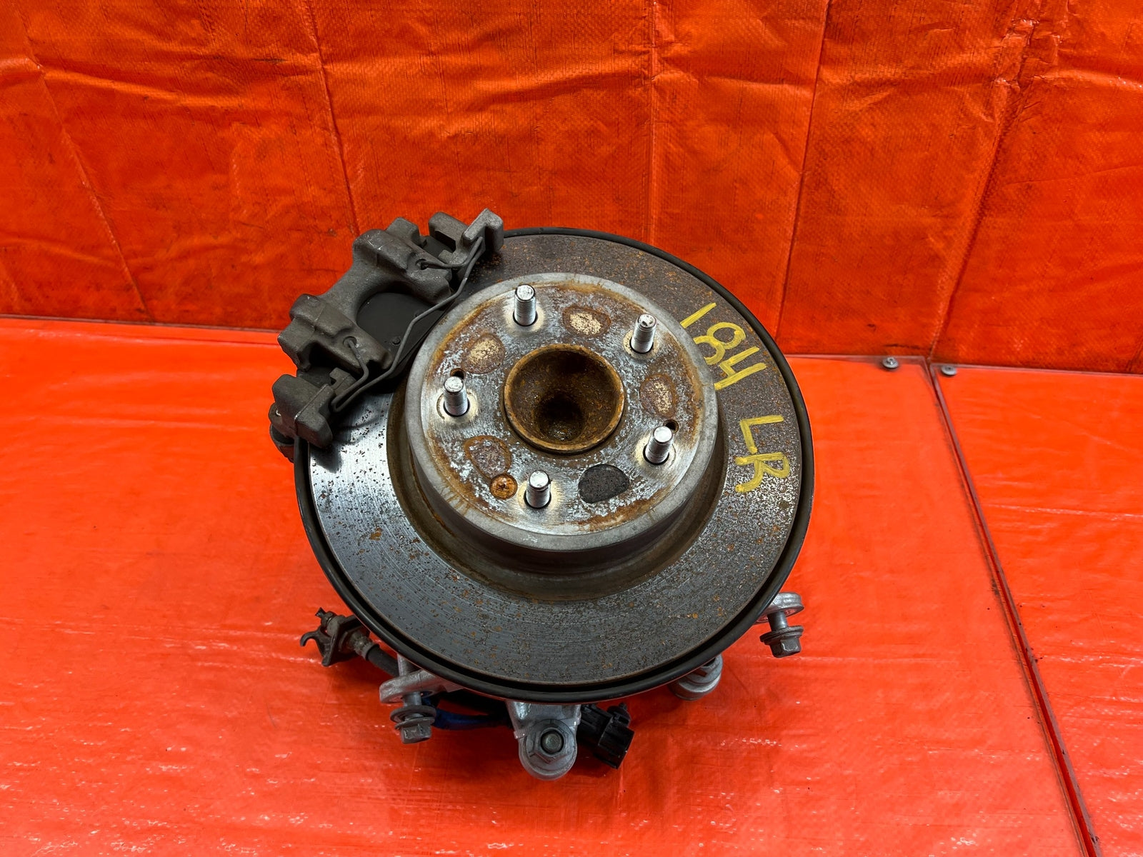 18 21 HONDA ACCORD LEFT REAR SPINDLE KNUCKLE HUB W/ ELECTRONIC CALIPER OEM #1840