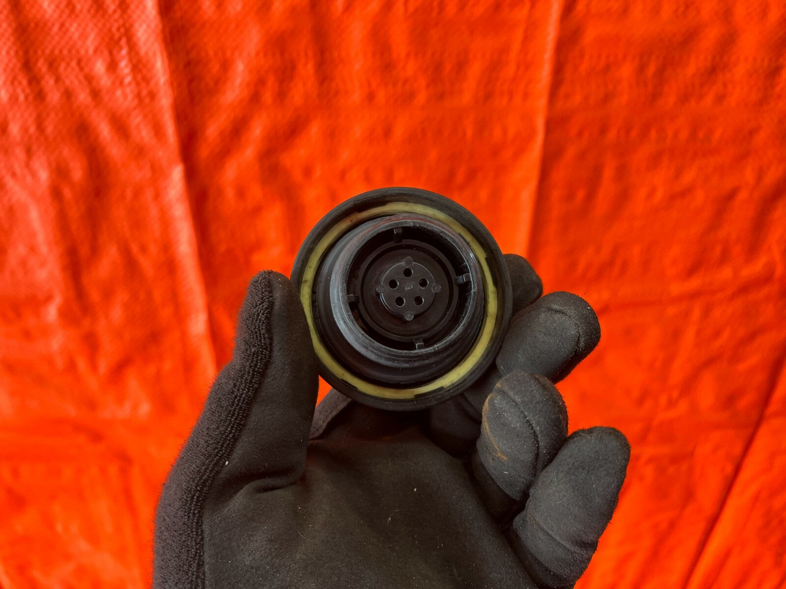 94 01 ACURA INTEGRA   GASOLINE GAS TANK LOCKING TWISTING CAP   AFTERMARKET4
