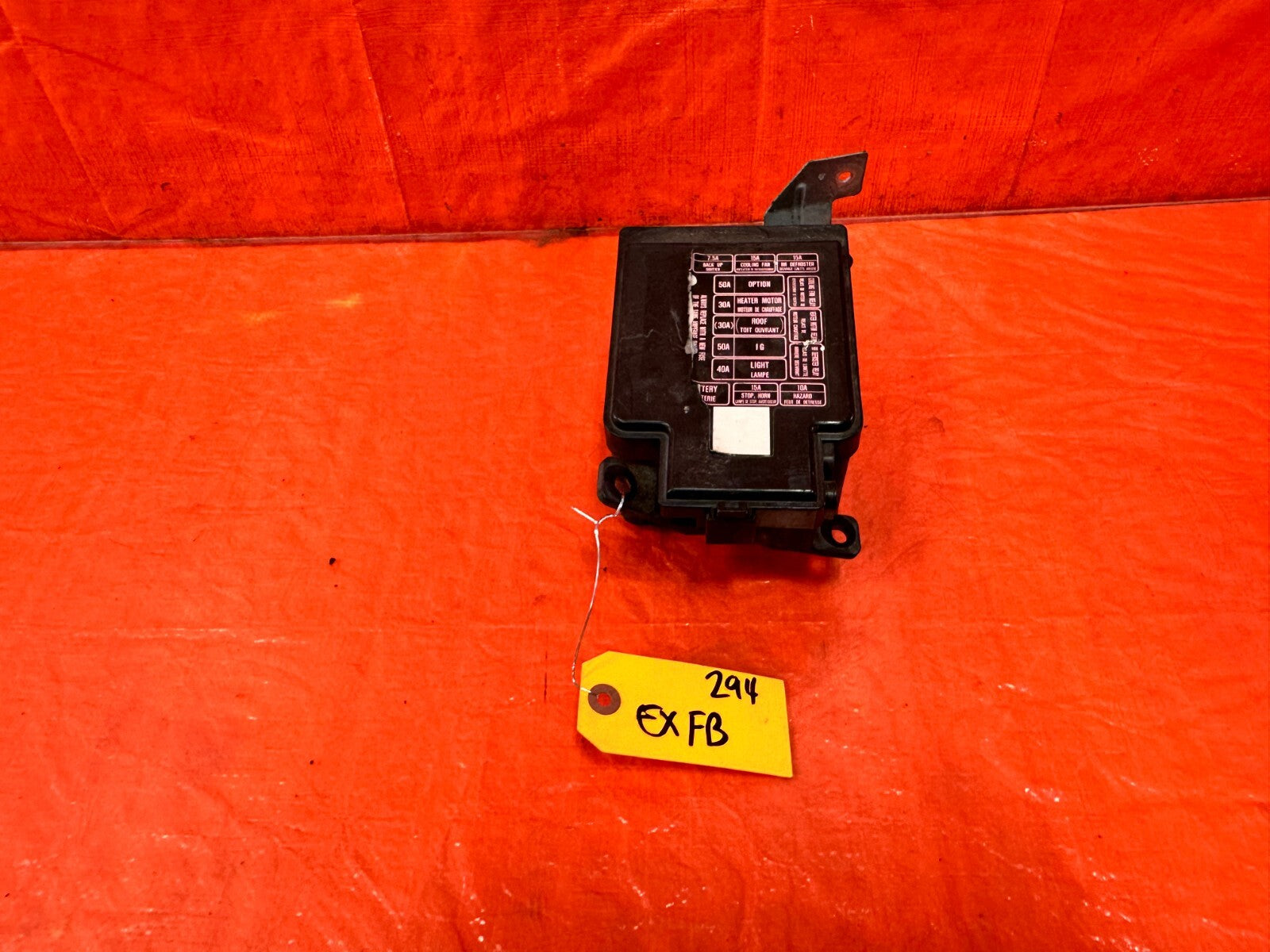 93 97 HONDA DEL SOL   EXTERIOR / ENGINE BAY   FUSE BOX PANEL   OEM #2940