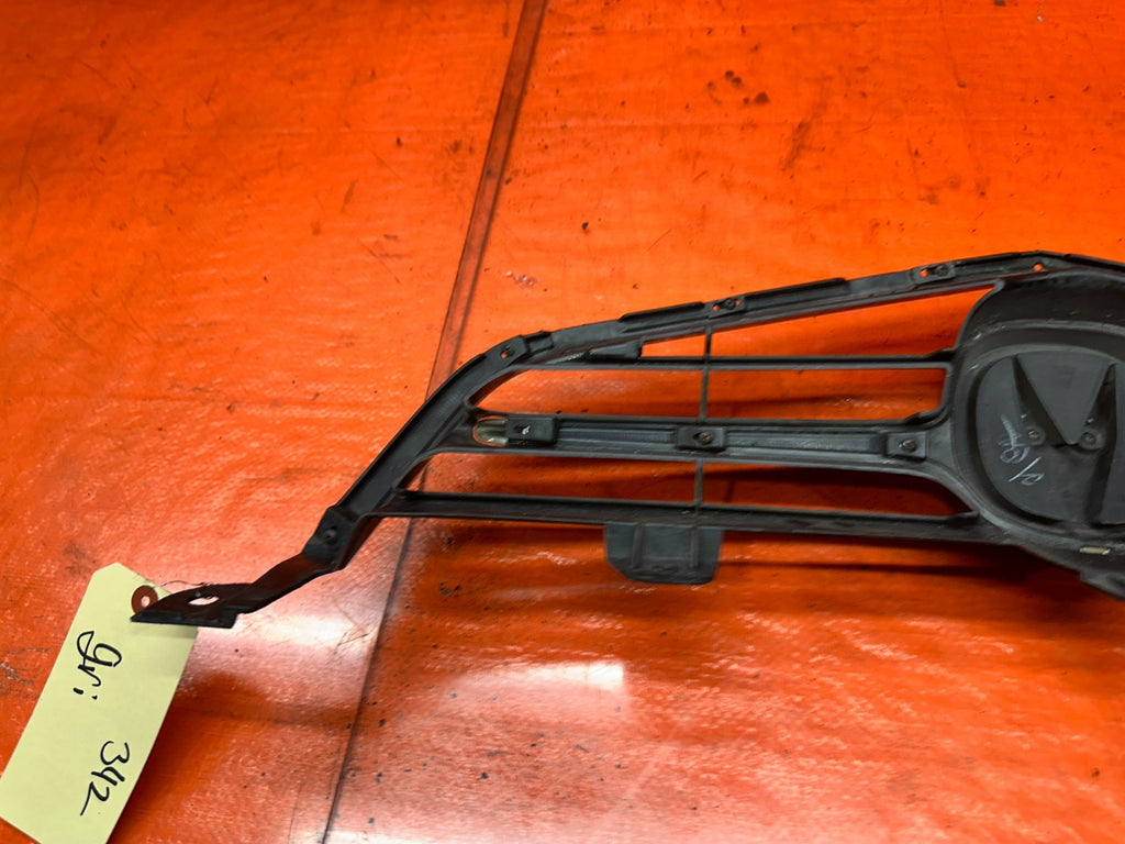 04-05 ACURA TSX 4D 2.4L K24A2 FRONT BUMPER UPPER GRILLE GRILL MOLDING OEM #34216