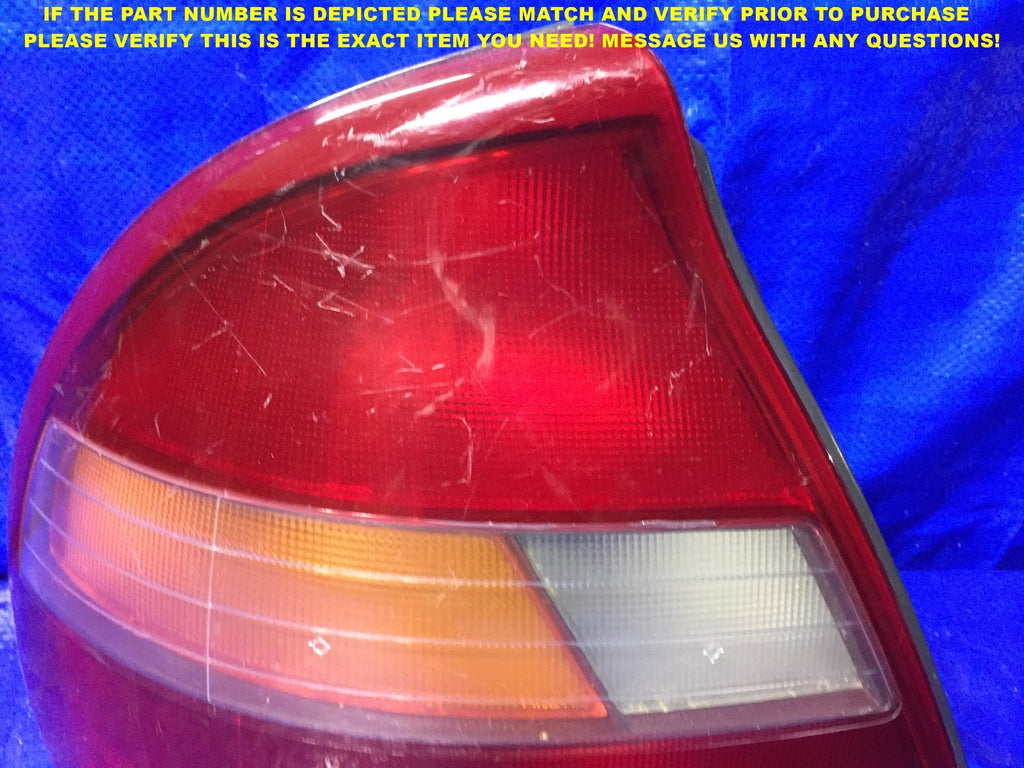 OEM 1997 1998 HYUNDAI SONATA DRIVER LEFT TAIL LIGHT 92401 3453