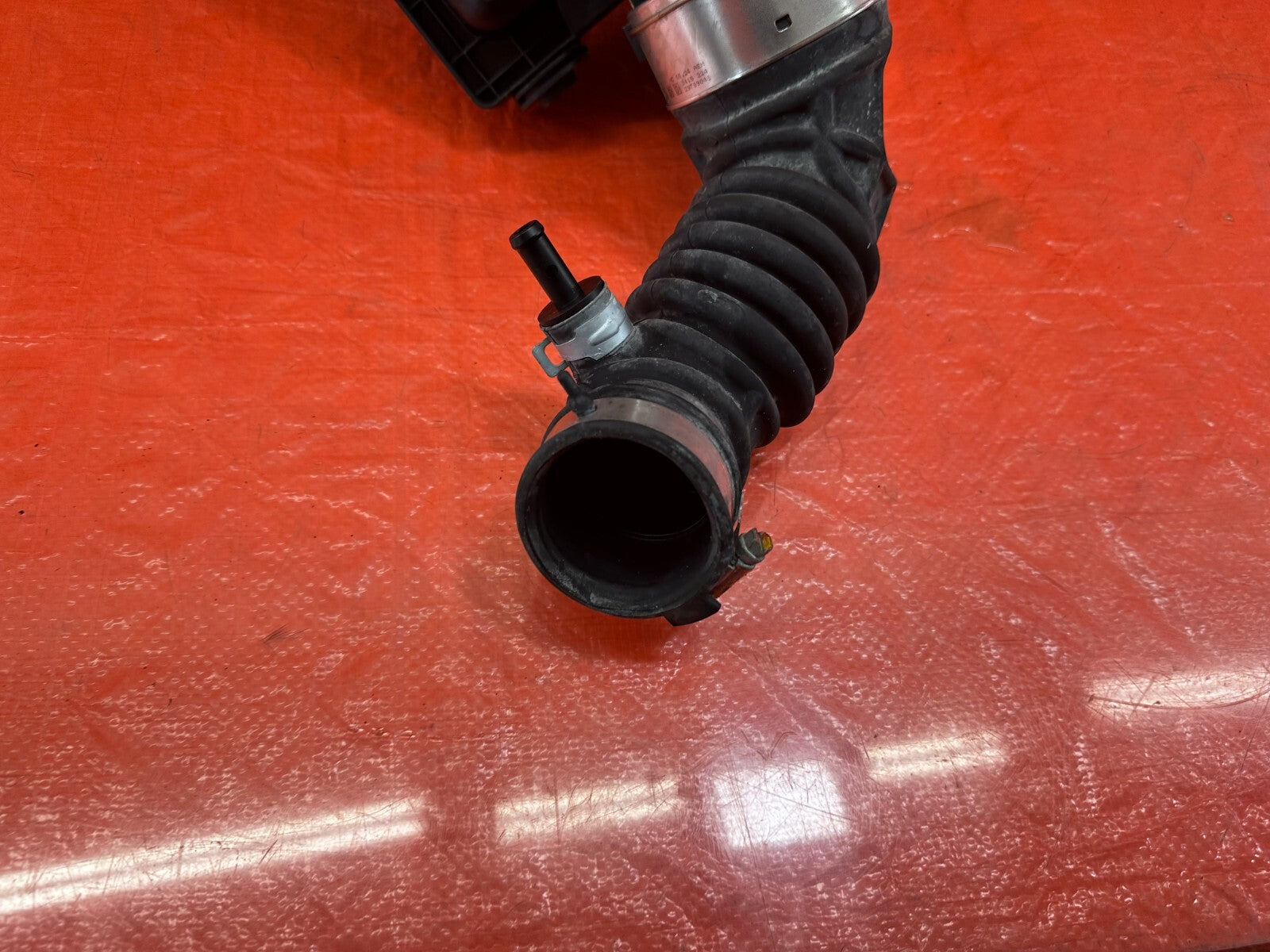 16 20 INFINITI Q50 Q60 3.0 COMPLETE AIR INTAKE HOUSING W/ INLET DUCT ARM RIGHT R4
