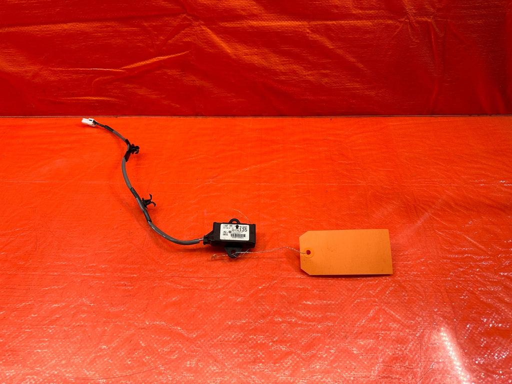 08 15 LANCER EVOLUTION X EVO 10   KEYLESS ENTRY ANTENNA 8637 A135   OEM #2068