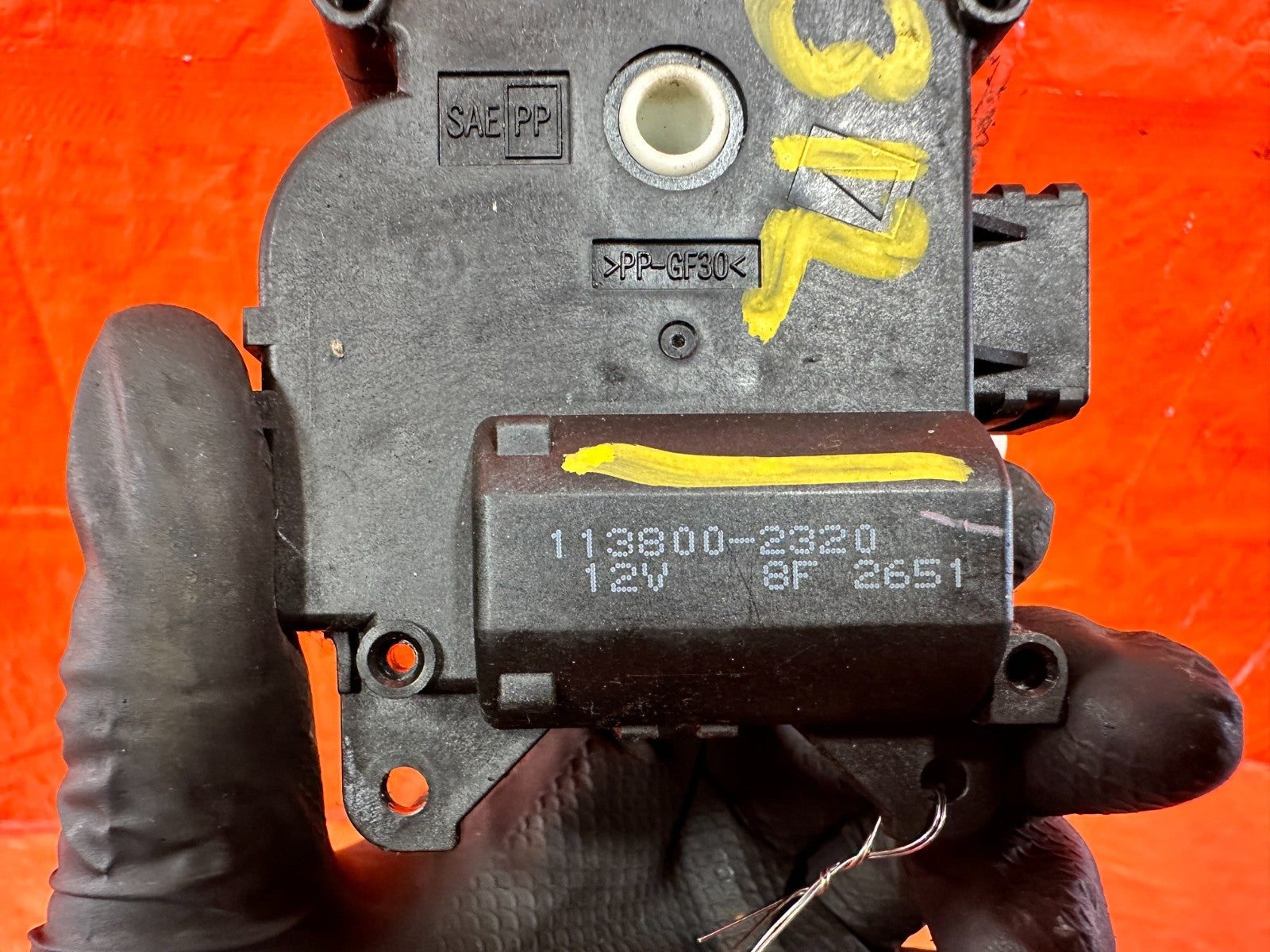 04 14 ACURA TSX   AC FLAP VENT ACTUATOR   PART # 113800 2320   OEM #3122
