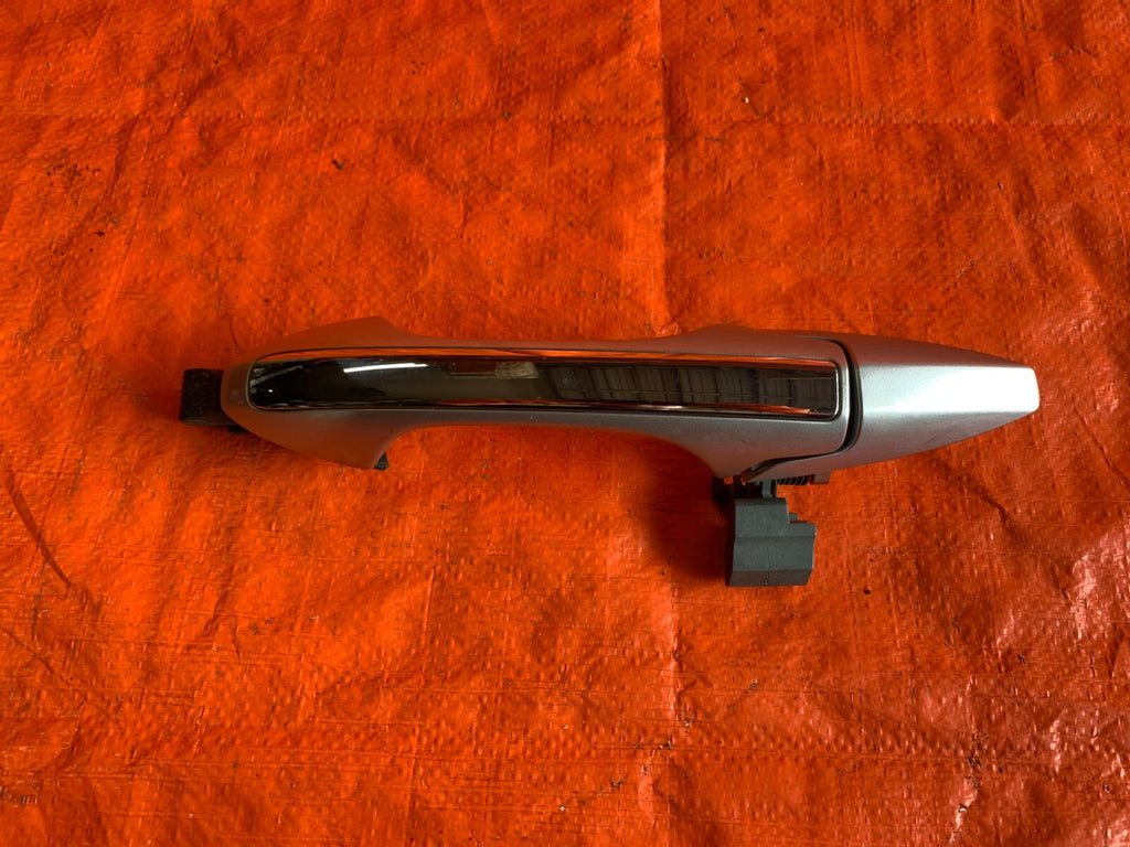 OEM 2004 04 ACURA TSX   PASSENGER RIGHT REAR EXTERIOR DOOR HANDLE SILVER COLOR0