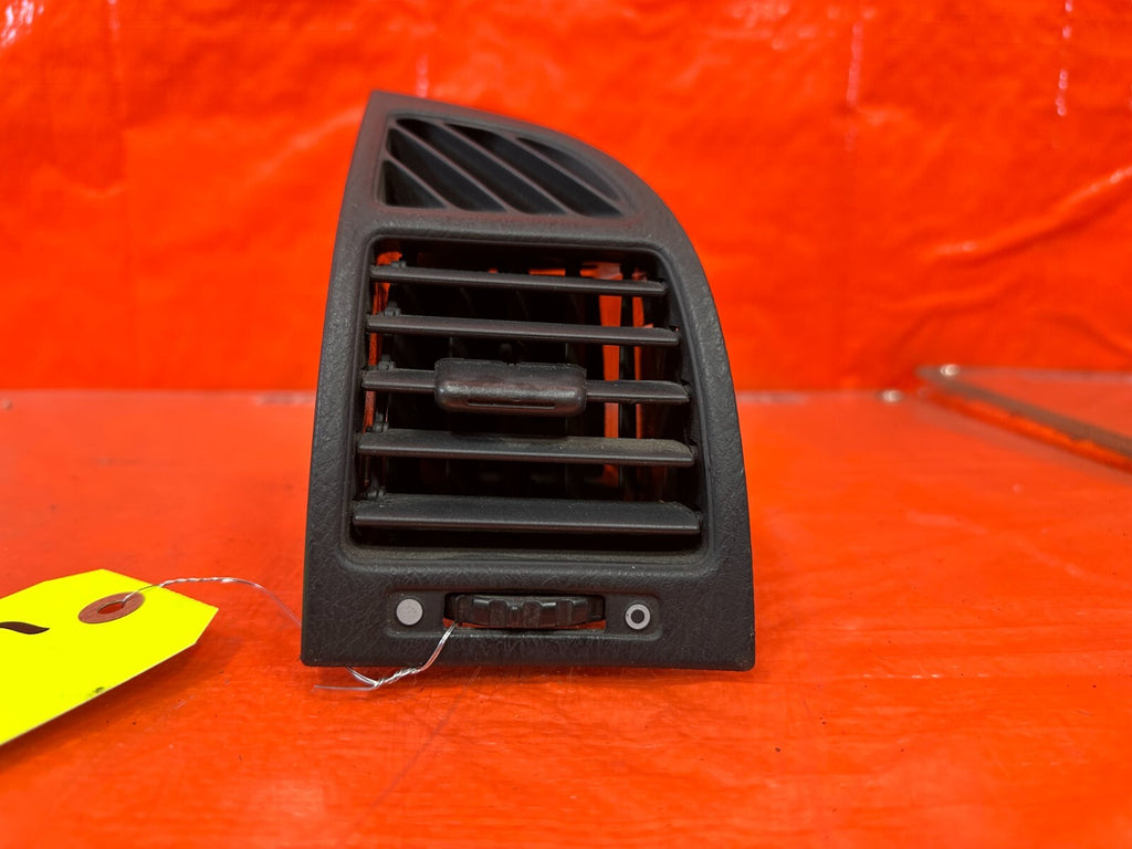 97 01 HONDA PRELUDE BASE & SH   PASSENGER RIGHT DASHBOARD DASH AC VENT OEM #LUDE4