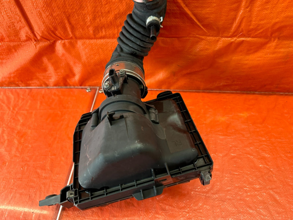 16 20 INFINITI Q50 Q60 3.0 AIR INTAKE HOUSING W/ INLET DUCT ARM RIGHT R OEM #2225