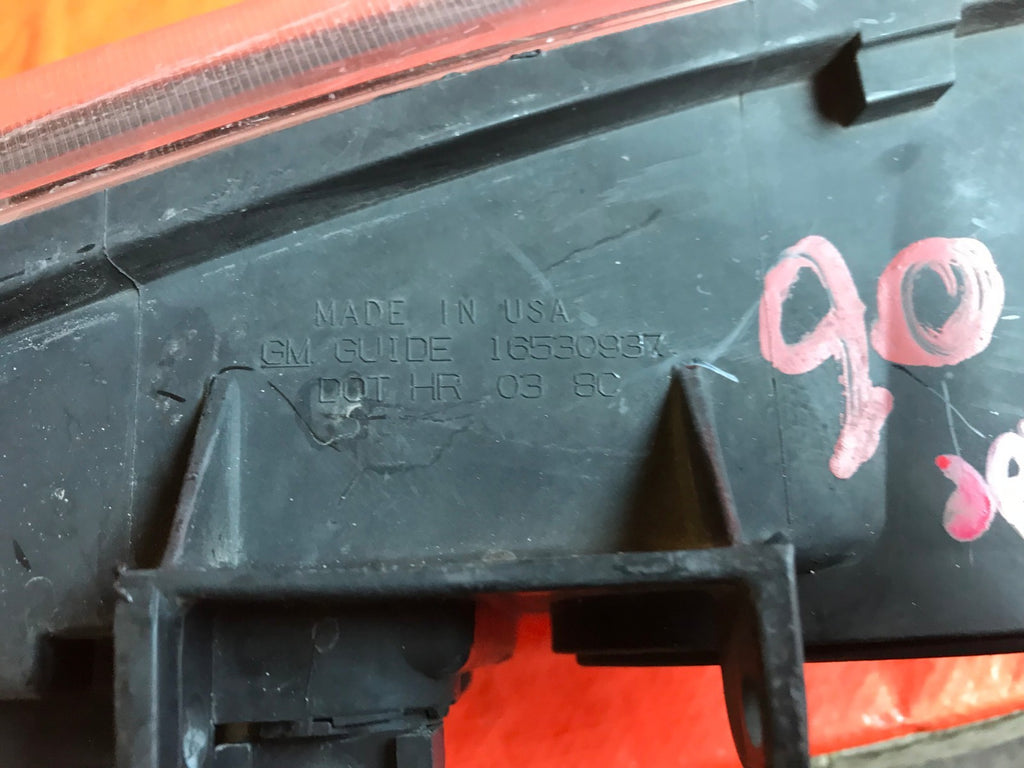 OEM 2006 06 CHEVROLET AVALANCHE DRIVER LEFT HEADLIGHT HEADLAMP L LH 165309376