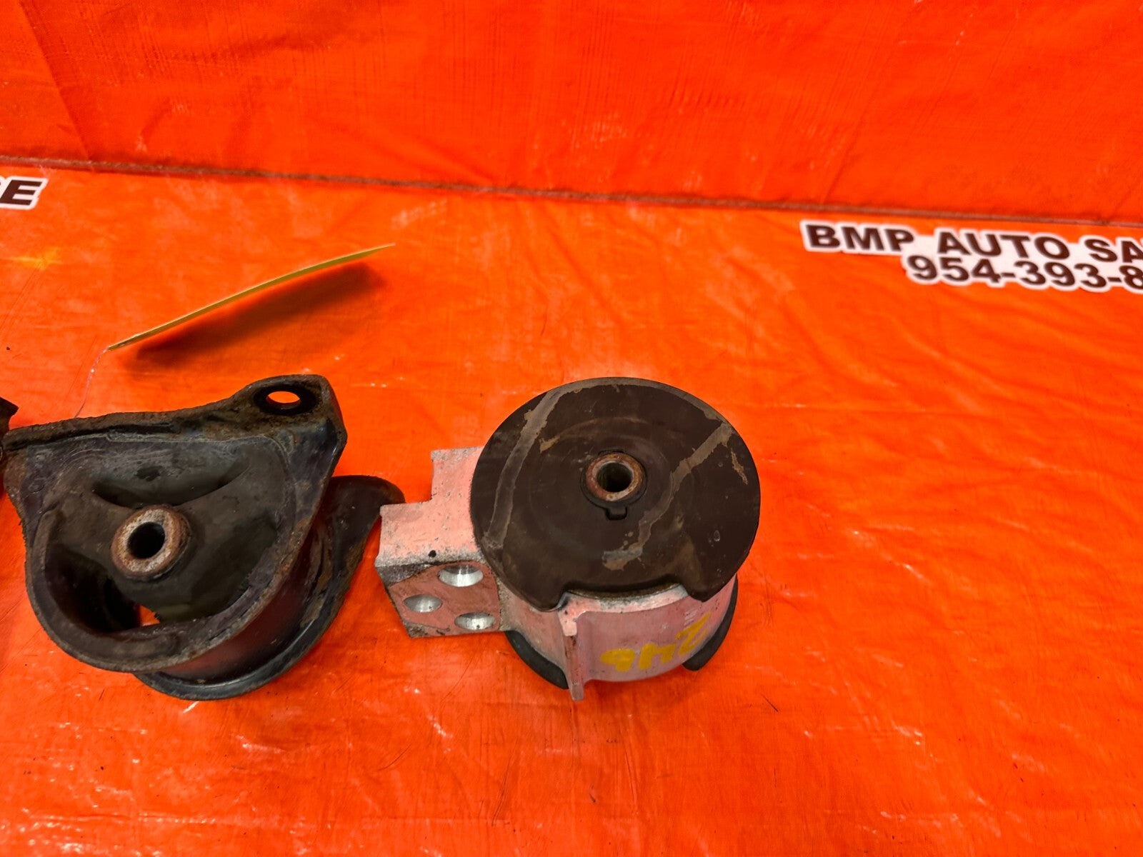 94 01 ACURA INTEGRA AUTOMATIC LEFT RIGHT MOTOR MOUNT TRANSMISSION MOUNT OEM 2468